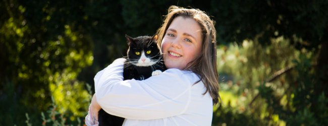 Lauren Watson and her cat, Lincoln