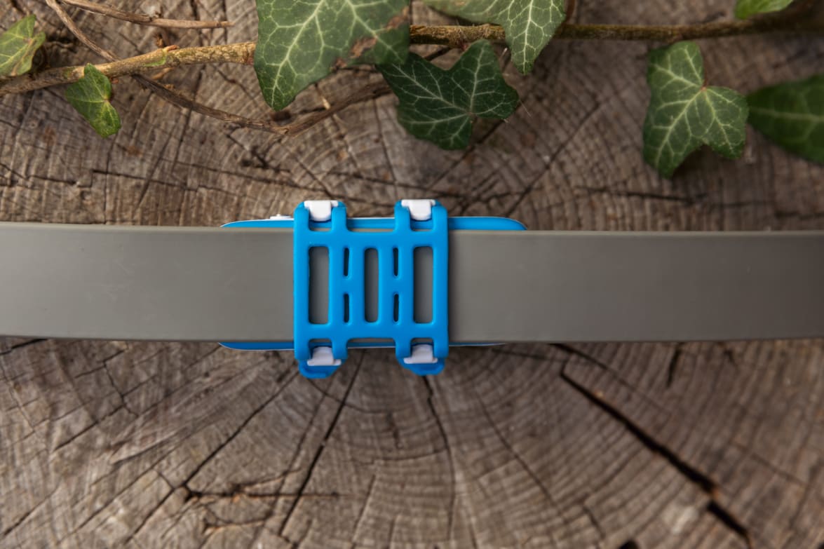 3 Mounting Clips (Blue) for Tractive DOG 4